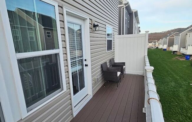 128 LUPINE DR