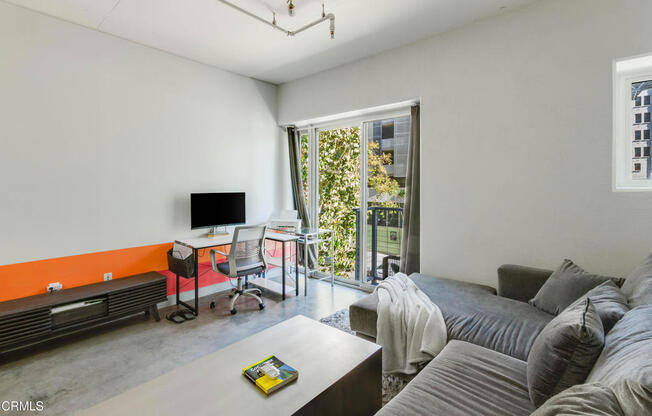 1 bed, 1 bath, 672 sqft, $2,300, Unit 221