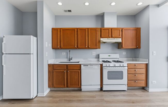 Studio, 1 bath, 353 sqft, $1,600, Unit 604