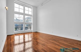 SoMA: Oversized Loft w/ 2 Bonus Rooms + 2 Full Bathrooms, Private Patio & Parking Included