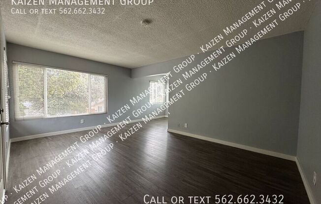 5471 LINDEN AVE