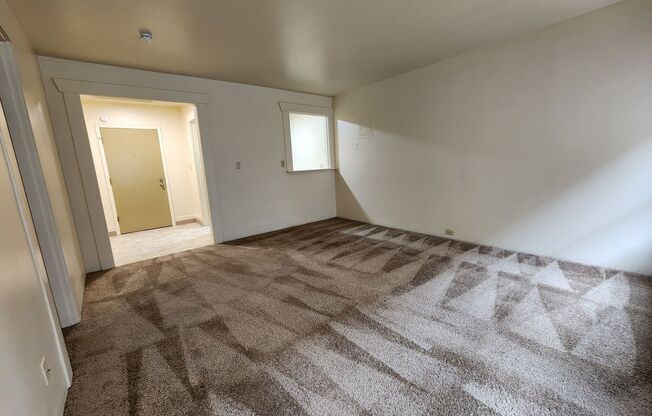 1 bed, 1 bath, 460 sqft, $1,150, Unit 216