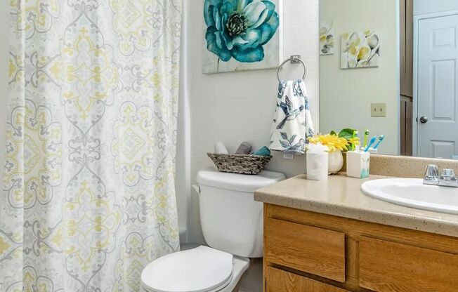 2 beds, 1 bath, 850 sqft, $1,350, Unit 331