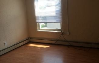 1 bed, 1 bath, 633 sqft, $875, Unit 8