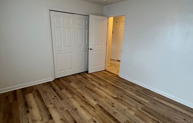 2 beds, 1 bath, $1,395