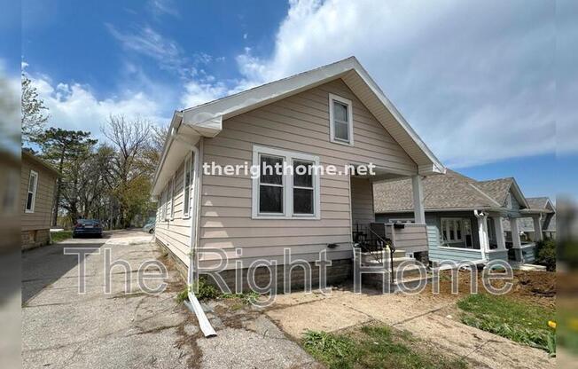 3330 N 59 ST