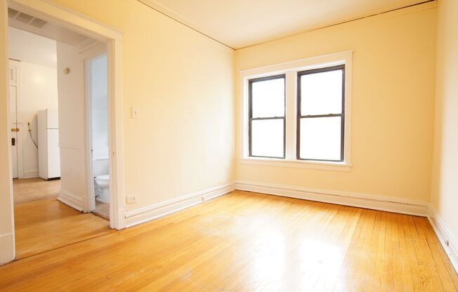 1 bed, 1 bath, 676 sqft, $1,795, Unit 2520-2N