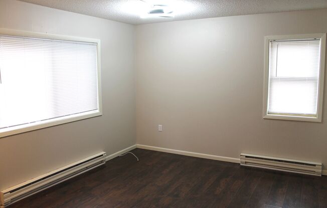 AVAILABLE NOW - Newly Renovated Studio