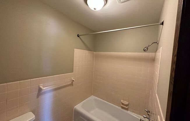 795 East 6th St