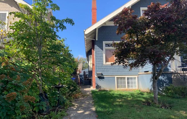 Large Private Bedroom / Furnished! Beautifully Renovated Shared Irvington Apartment Home!