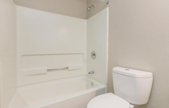 3 beds, 2.5 baths, 1,106 sqft, $1,500