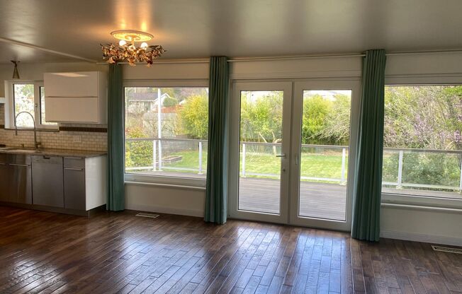 3 beds, 3 baths, $4,100