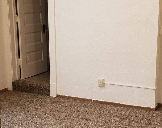2 beds, 2 baths, 525 sqft, $695, Unit 230