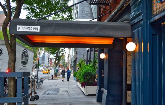237 E 10 ST