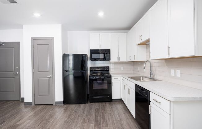 2 beds, 2 baths, 987 sqft, $1,775, Unit 708
