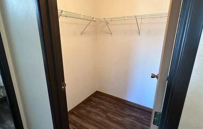 2 beds, 1 bath, 900 sqft, $825, Unit 311