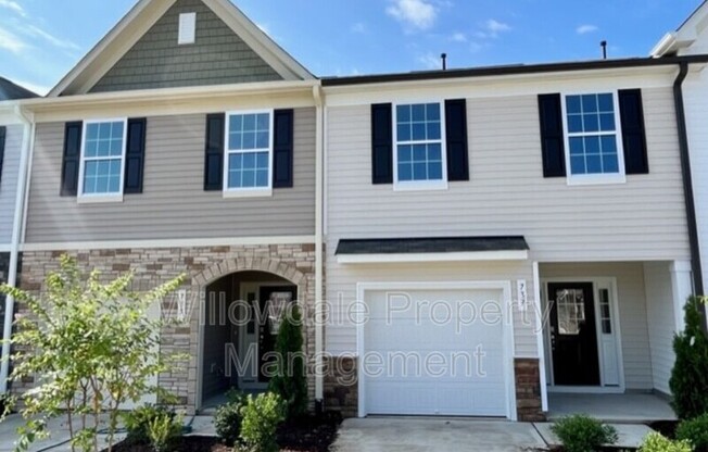 737 RDG CLIFF LN