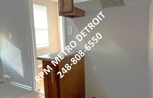 2 beds, 1 bath, $1,150, Unit (OM)