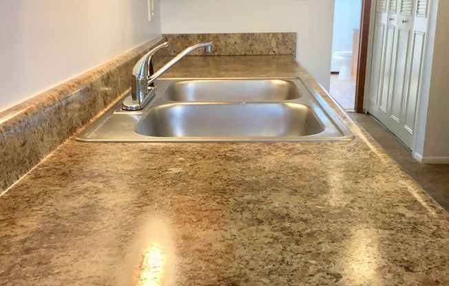 1 bed, 1 bath, 800 sqft, $1,195, Unit 11