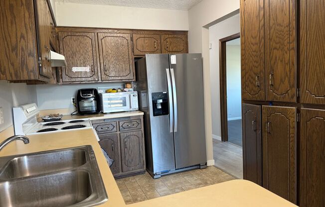 Low Maintenance Living - 2 Bedroom 2 Bathroom Townhouse in Blaine