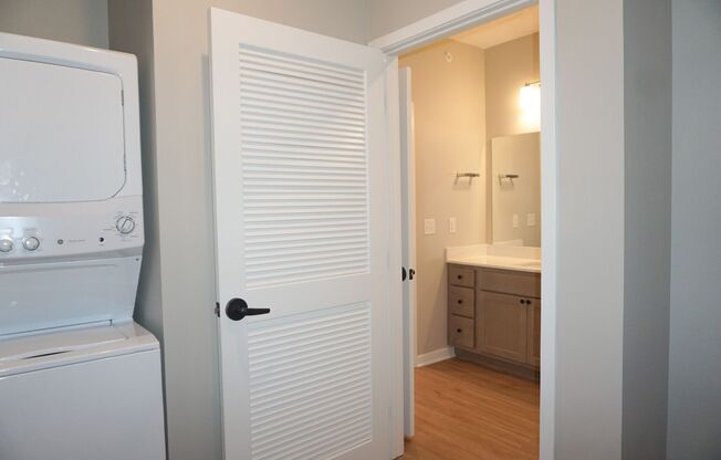 Studio, 1 bath, 580 sqft, $1,099, Unit 517