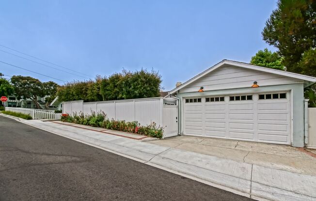 BEAUTIFULLY REMODELED (FURNISHED), 3BR3BA HOME W/ HUGE DETACHED BONUS ROOM, SPACIOUS FRONT & REARY FENCED YARDS ON A LARGE CORNER LOT JUST BLOCKS TO SCHOOLS, PARKS, DOWNTOWN & NORTH MB & 1 MINS TO BEACH!