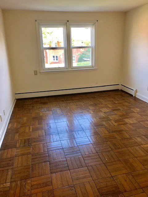 1 bed, 1 bath, 575 sqft, $1,350, Unit C20