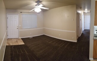 2 beds, 1 bath, $995