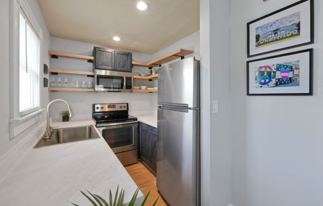 403 HIGHLAND AVE