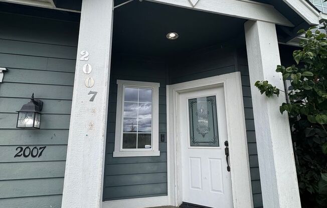 HUGE PET FRIENDLY Rental