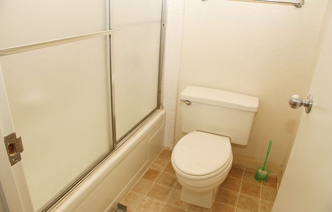 2 Bedroom 2 Bath Condo in Central Fremont