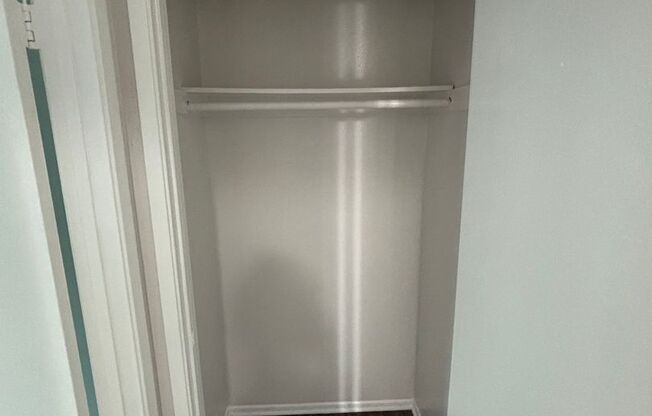 1 bed, 1 bath, 750 sqft, $2,220, Unit 714