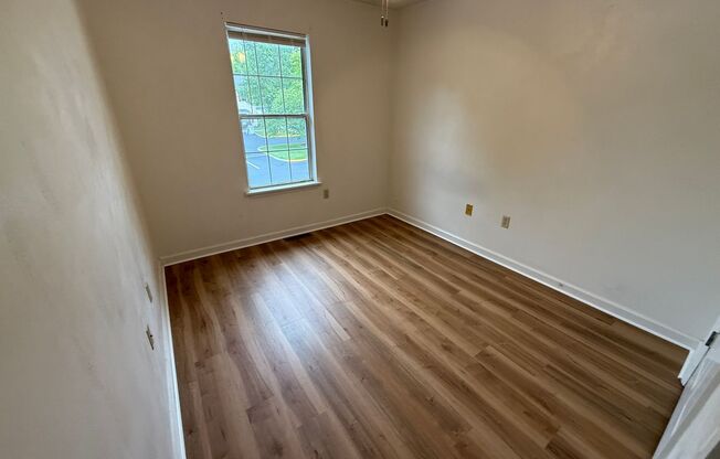 4 beds, 2.5 baths, $2,100, Unit Whole