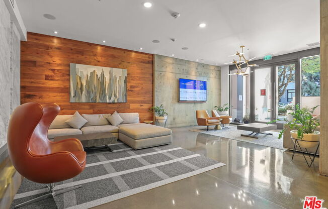 1 bed, 1.5 baths, 1,200 sqft, $4,995, Unit 916