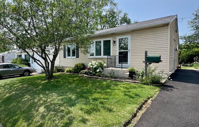 Stunning 3-Bedroom Single Family Home in Glenside! Available NOW!