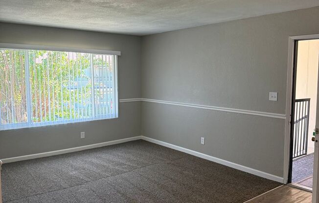 2 beds, 1 bath, 775 sqft, $1,645, Unit 17