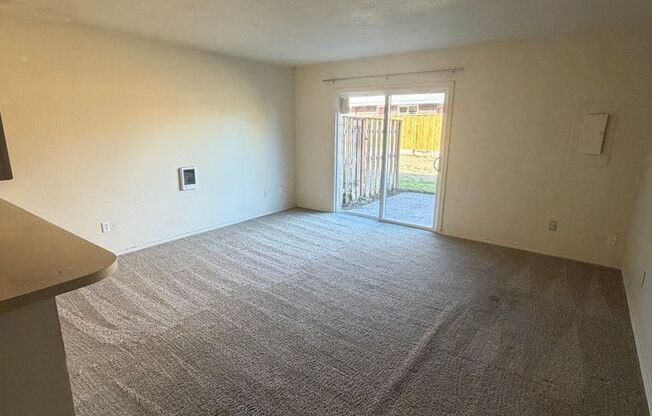 2 beds, 1.5 baths, 907 sqft, $1,595, Unit 3515D
