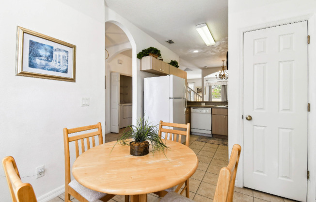 1180 S BCH CIR