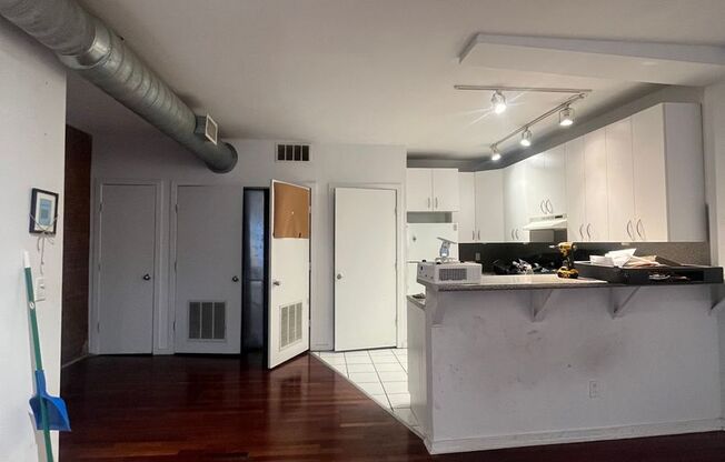 4255 Main St