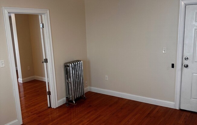 1 bed, 1 bath, 650 sqft, $1,800, Unit 1