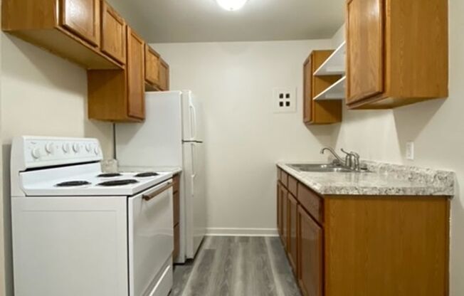 Post/ Maxwell Apartments