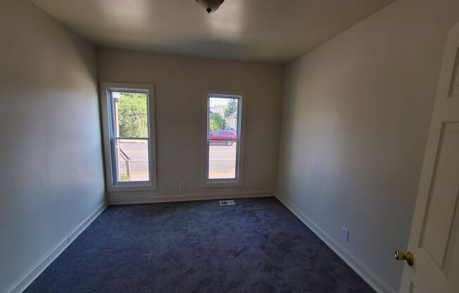 2 beds, 1 bath, 1,015 sqft, $1,200, Unit 679- DN