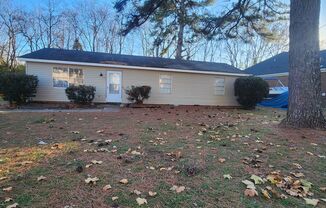 Single Family Home 3BR / 1BA