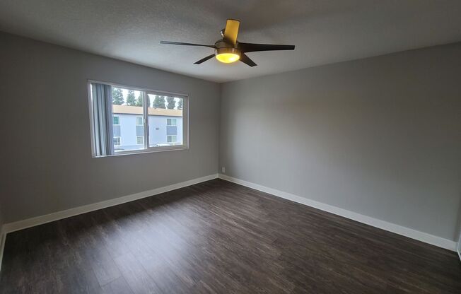 2 beds, 1 bath, 950 sqft, $3,045, Unit 1730-19