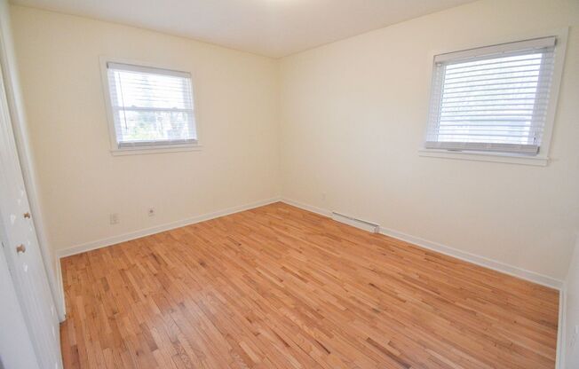 3 bed 1 bath Available For Rent Near Historic Pill Hill!
