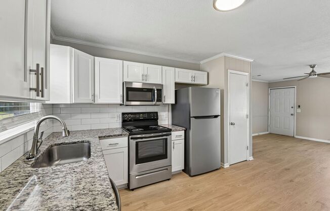 2 beds, 1 bath, 725 sqft, $1,250, Unit 90-3