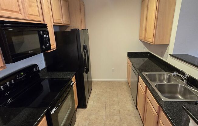 2 beds, 2 baths, $2,195, Unit # 14 205