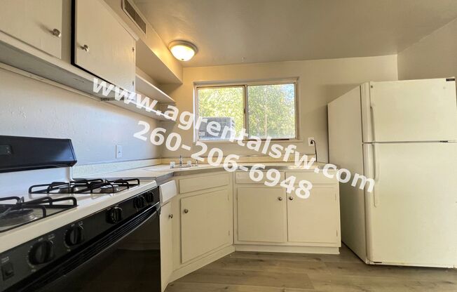 2 beds, 1 bath, 700 sqft, $925, Unit C