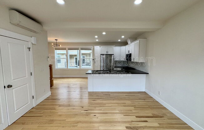 8804 N Edison St, Units A&B