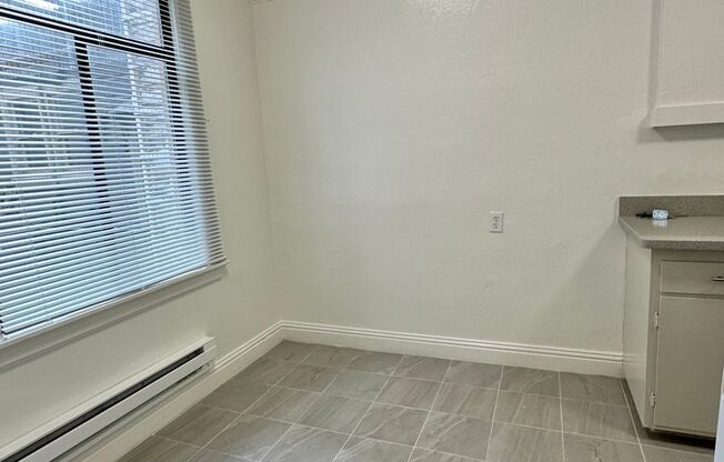 Studio, 1 bath, $2,350, Unit Unit 206